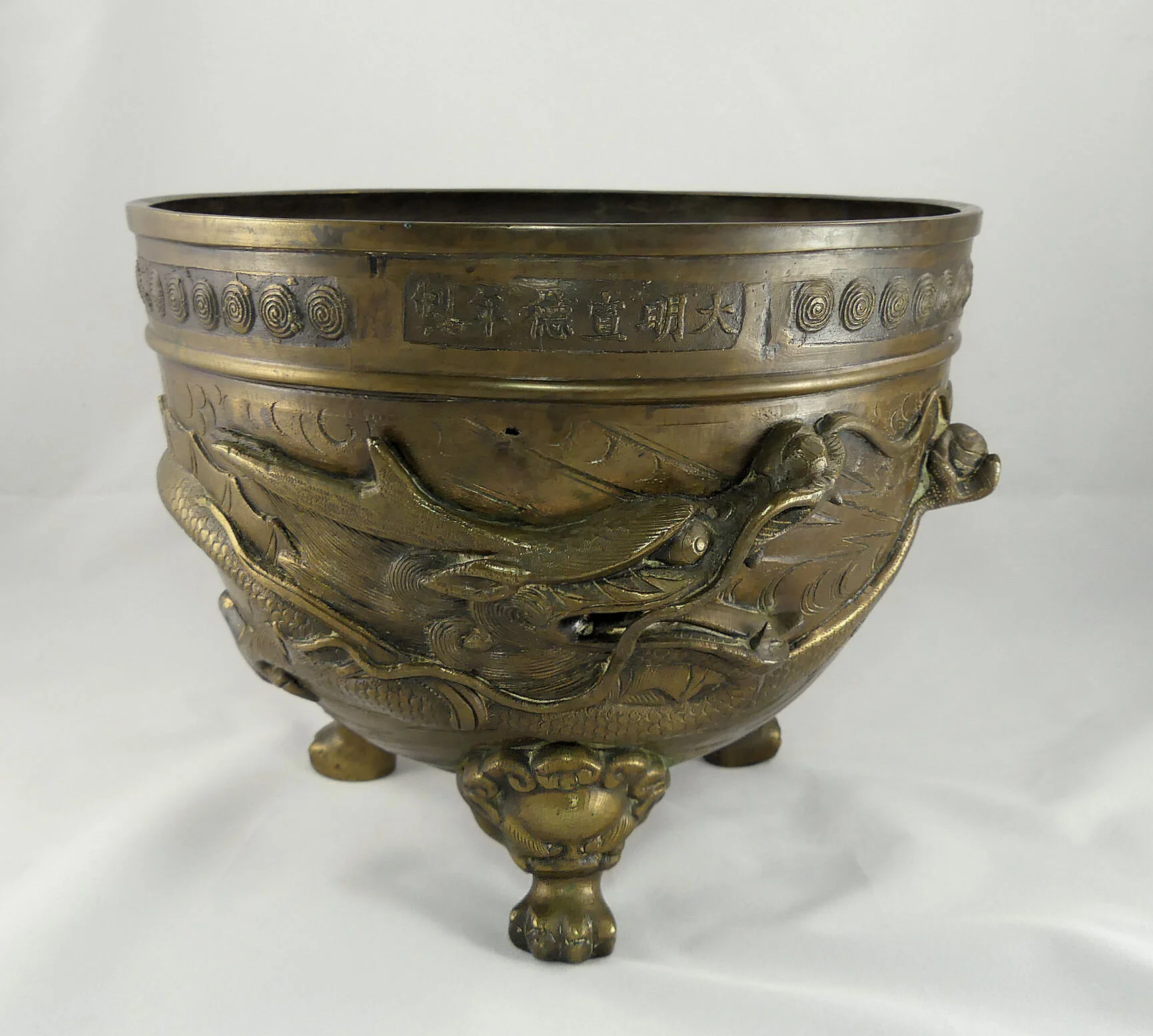 Encore Furniture Gallery-Antique Late 19th Century Bronze Japanese